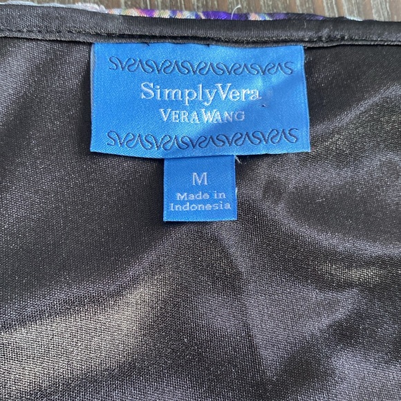 Stunning Simply Vera by Vera Wang ladies summer dress in size medium. - Picture 3 of 9